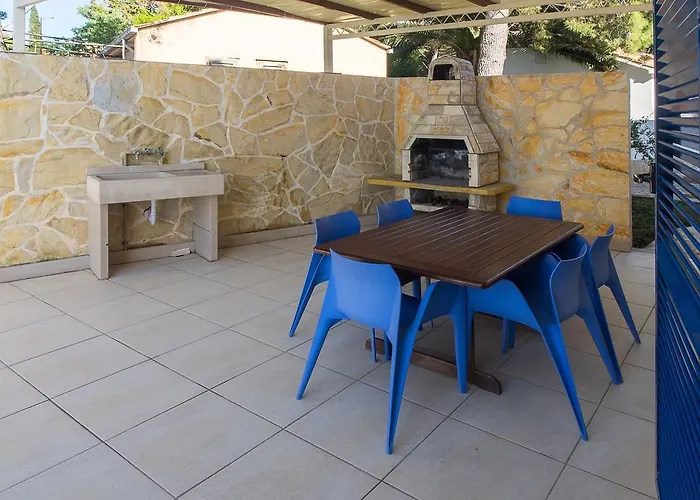 빌라 Violet & Rosemary 수페타르