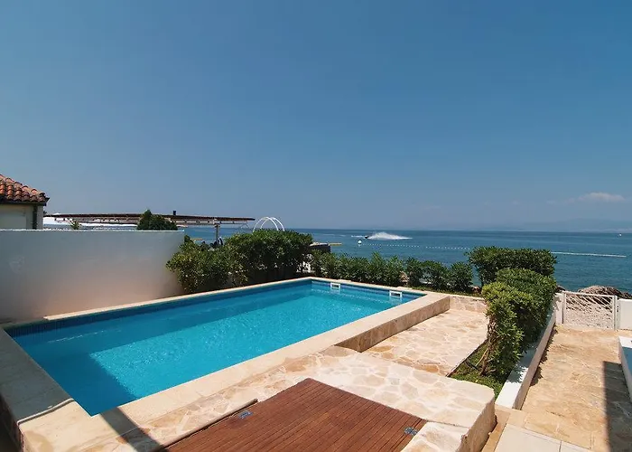 빌라 Violet & Rosemary 수페타르